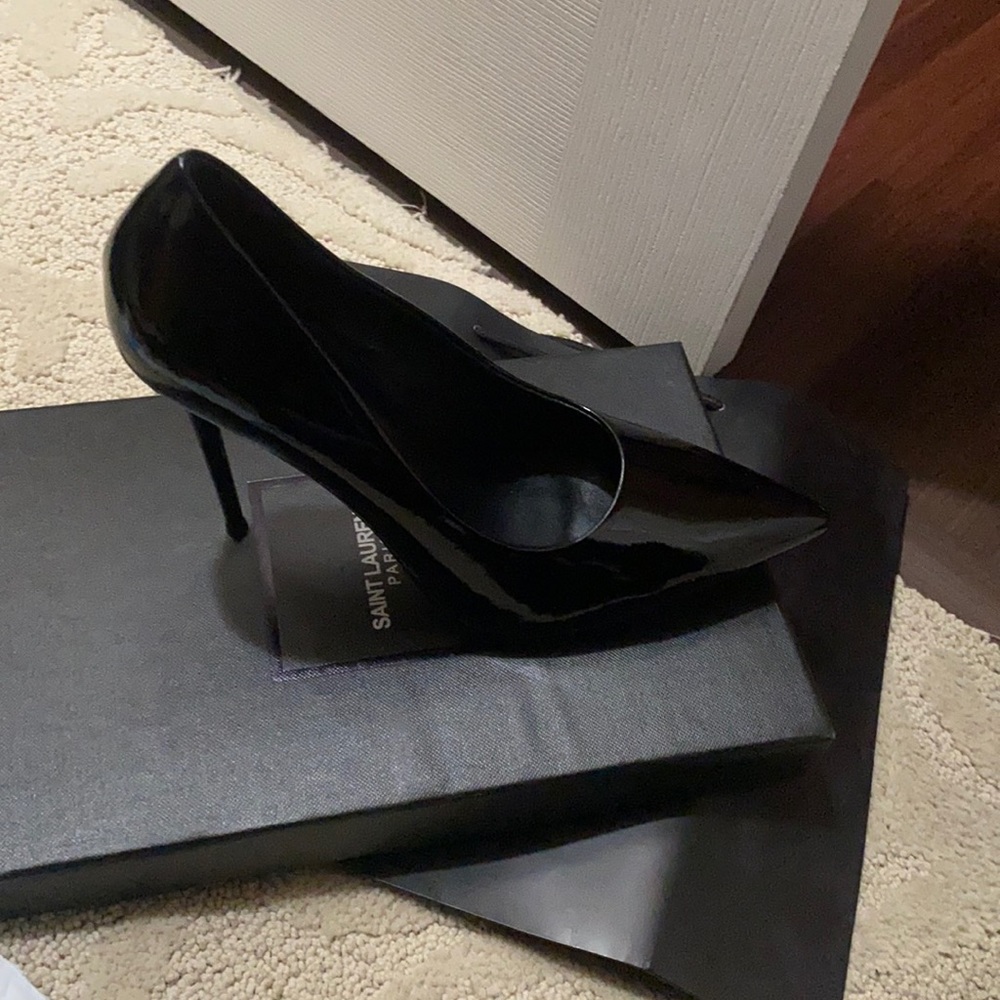Saint Laurent Black Heels
